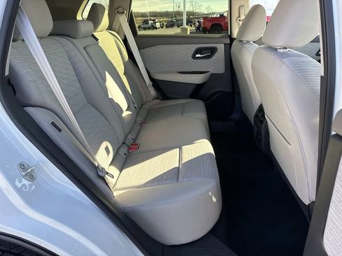 Used 2023 Nissan Rogue SV AWD/4WD image 21