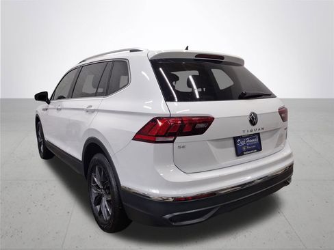 Certified 2024 Volkswagen Tiguan SE image 12
