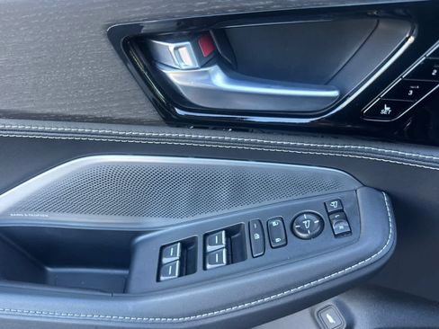 Certified 2026 Acura MDX SH-AWD w/ Advance Package image 11