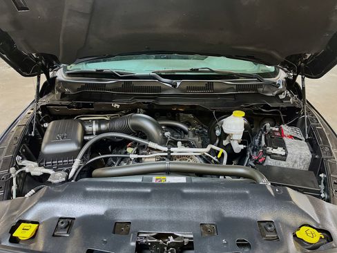 Used 2019 RAM 1500 Classic Warlock AWD/4WD image 30