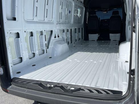 New 2025 Mercedes-Benz Sprinter 2500 image 25
