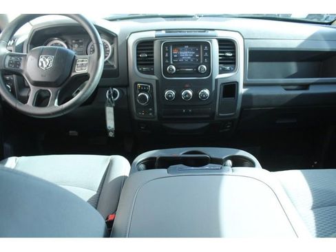 Used 2017 RAM 1500 Express AWD/4WD image 14