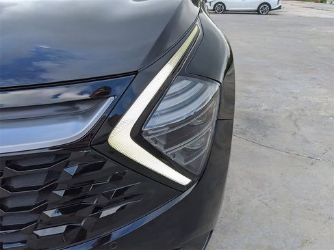 Certified 2023 Kia Sportage SX image 11