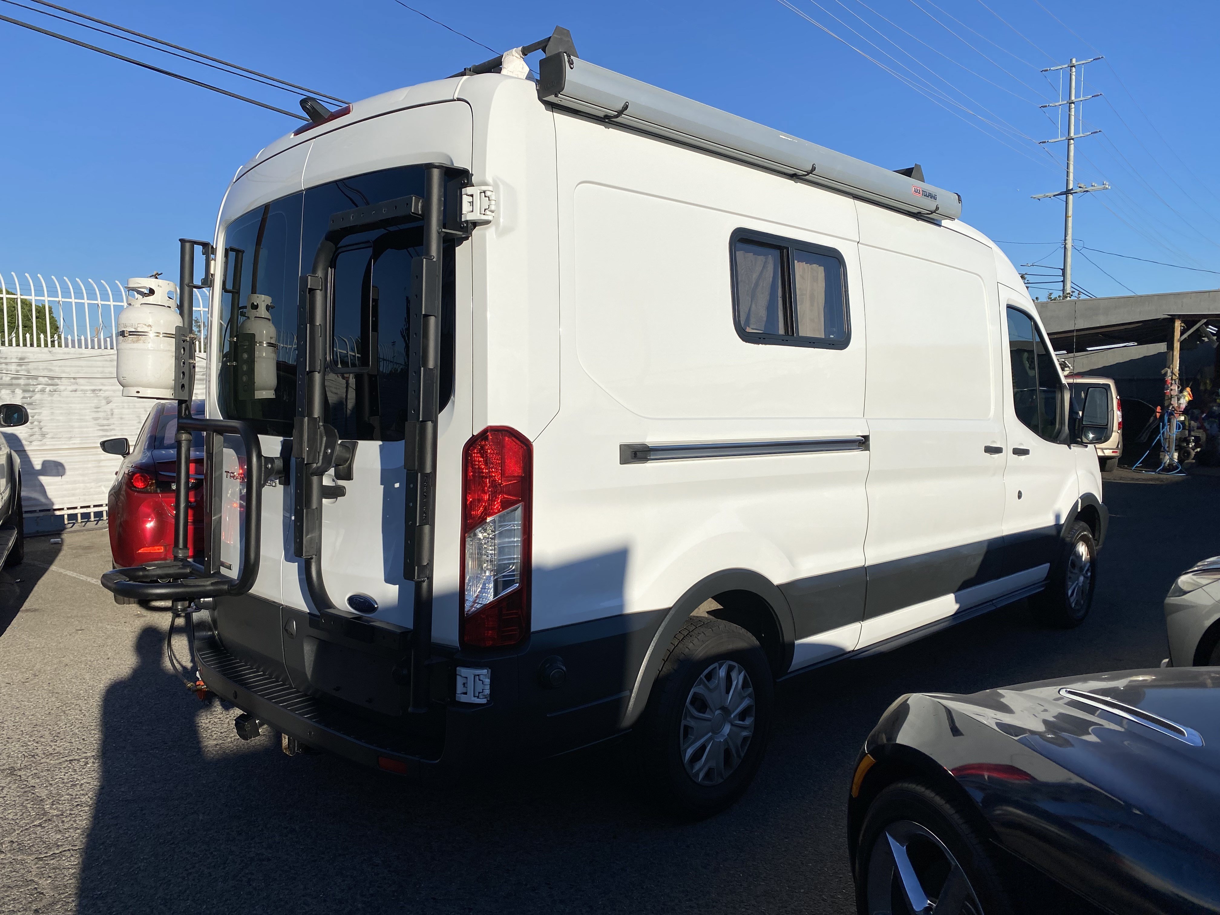 Used 2016 Ford Transit 250 148 Medium Roof RWD image 9