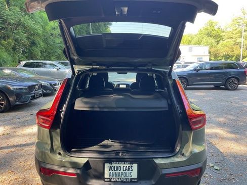 Certified 2023 Volvo XC40 B5 Plus w/ Climate Package AWD/4WD image 16