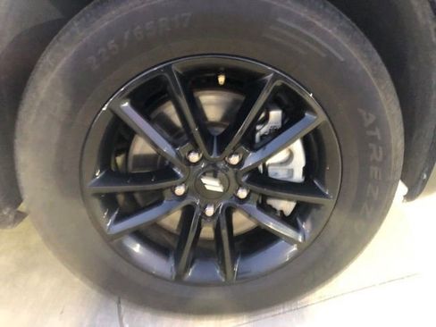 Used 2020 Dodge Grand Caravan SE image 48