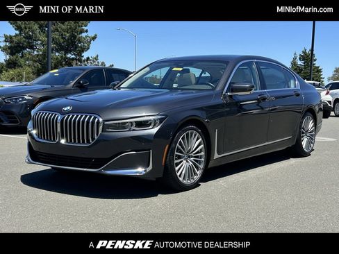 Used 2022 BMW 740i RWD image 1