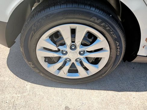 Used 2020 Kia Soul LX image 36