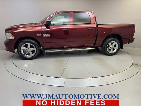 Used 2017 RAM 1500 Express w/ Express Value Package AWD/4WD image 2