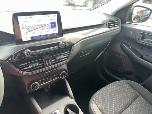 Used 2024 Ford Escape Active AWD/4WD image 15