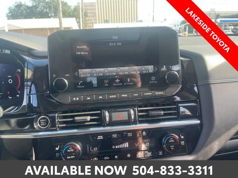 Used 2023 Nissan Pathfinder Platinum w/ Cargo Package AWD/4WD image 35