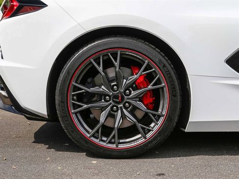 Used 2026 Chevrolet Corvette Stingray Coupe w/ Z51 Performance Package image 14