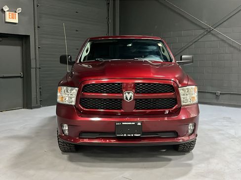 Used 2019 RAM 1500 Express w/ Express Value Package AWD/4WD image 2