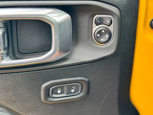 Used 2021 Jeep Wrangler Unlimited Rubicon AWD/4WD image 28
