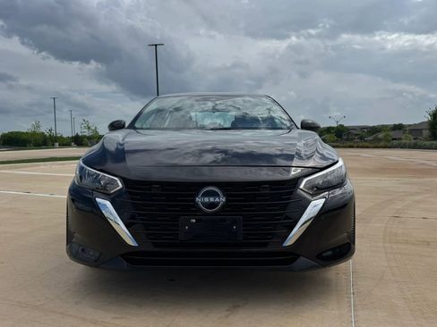Used 2024 Nissan Sentra SV image 2