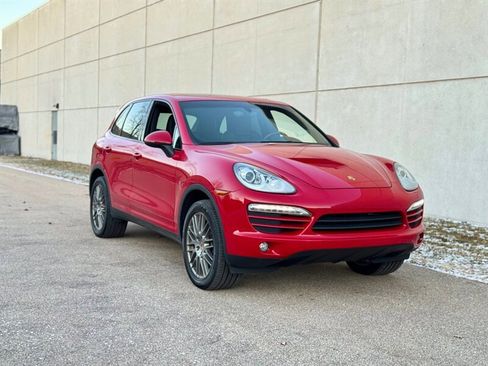 Used 2014 Porsche Cayenne image 4