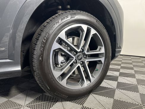 Certified 2025 Audi Q5 Premium Plus w/ Premium Plus image 9