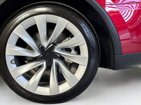 Used 2026 Tesla Model Y Long Range image 27