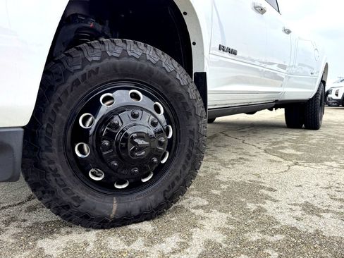 Used 2020 RAM 3500 Laramie image 2