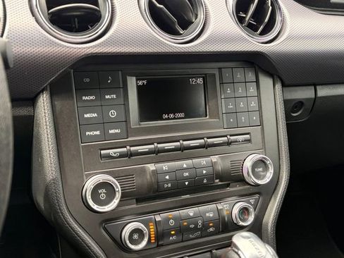 Used 2017 Ford Mustang Coupe image 9