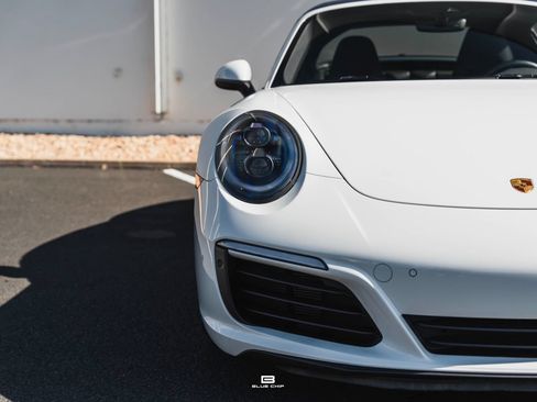 Used 2019 Porsche 911 Targa 4 AWD/4WD image 5