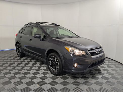Used 2015 Subaru Crosstrek 2.0i Limited w/ Popular Package #1 image 3