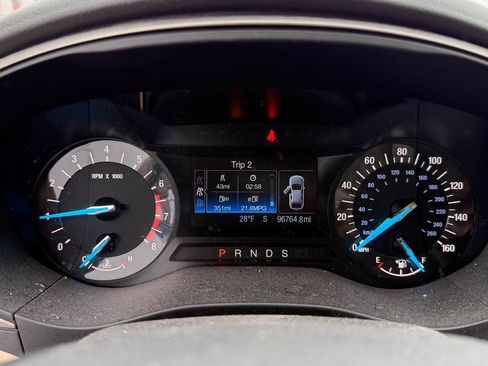 Used 2016 Ford Fusion SE w/ Equipment Group 202A image 25