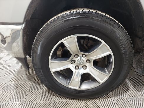 Used 2019 RAM 1500 Big Horn AWD/4WD image 7