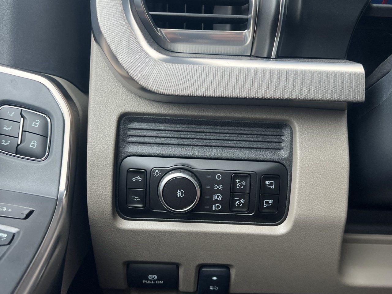 New 2026 Ford F450 Platinum w/ Platinum Plus Package AWD/4WD image 16