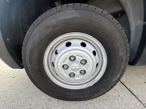 Used 2023 RAM ProMaster 2500 w/ Premium Appearance Group image 65