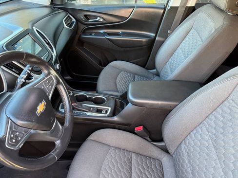 Used 2019 Chevrolet Equinox LT AWD/4WD image 12