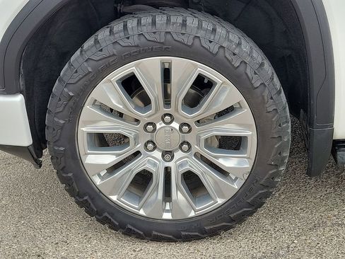 Used 2021 GMC Sierra 1500 Denali w/ Denali Ultimate Package AWD/4WD image 14