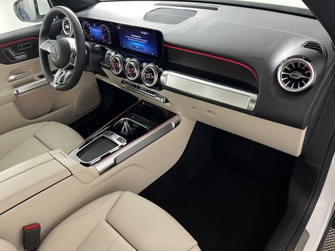 New 2026 Mercedes-Benz GLB 250 4MATIC image 27