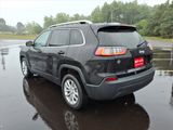 Used 2019 Jeep Cherokee Latitude w/ Cold Weather Group image 4