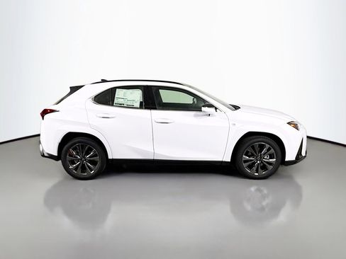New 2025 Lexus UX 300h FWD image 4