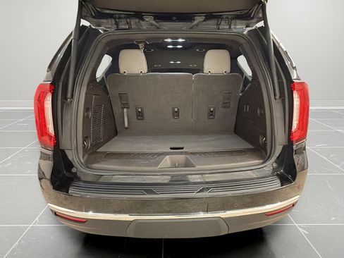 Used 2024 GMC Yukon SLT AWD/4WD image 24