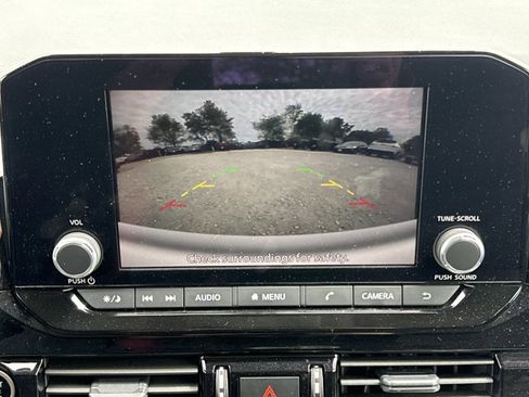 Certified 2024 Nissan Pathfinder SV AWD/4WD image 5