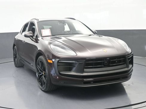 Used 2025 Porsche Macan GTS AWD/4WD image 9