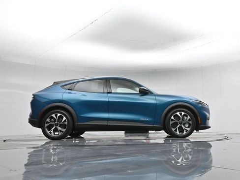 New 2026 Ford Mustang Mach-E Select RWD image 45