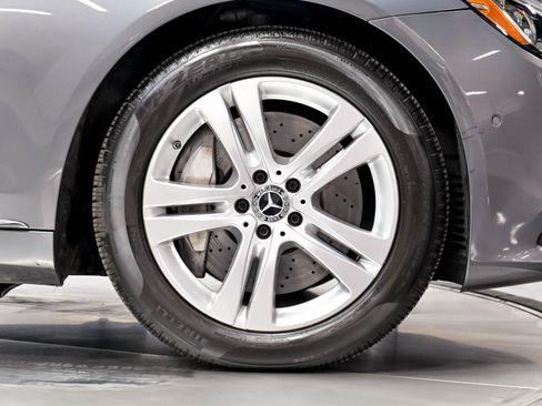 Used 2019 Mercedes-Benz S 560 4MATIC Sedan w/ Premium Package image 22