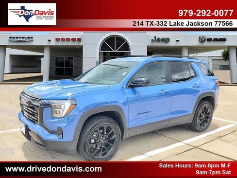Used 2026 GMC Terrain Elevation w/ Elevation Premium Package FWD image 1