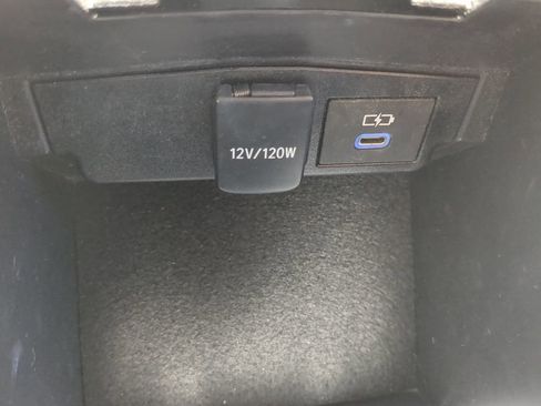 Used 2022 Toyota Corolla LE image 27