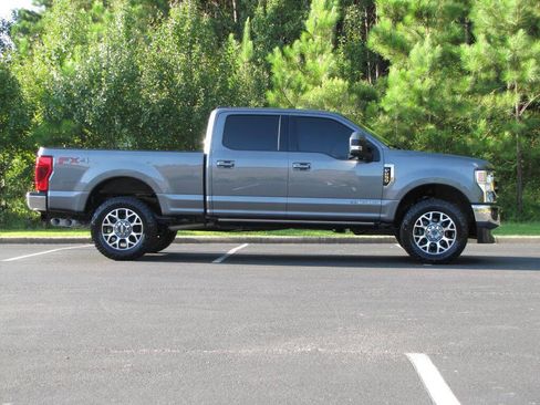 Used 2022 Ford F250 Lariat w/ Lariat Value Package AWD/4WD image 4