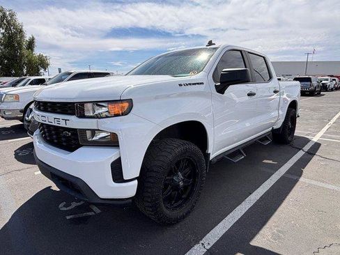 Used 2022 Chevrolet Silverado 1500 Custom image 5