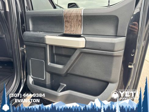 Used 2019 Ford F350 Lariat image 17