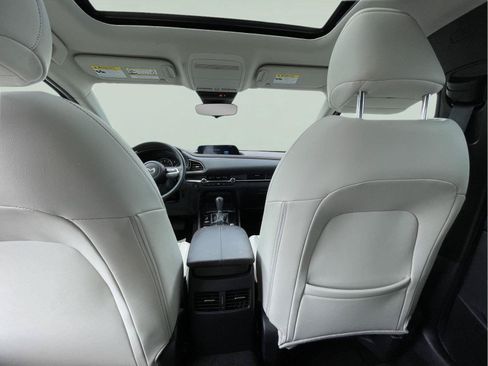 Used 2023 MAZDA CX-30 AWD 2.5 S w/ Premium Package image 16