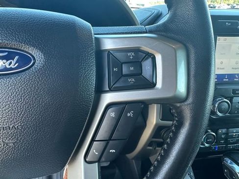 Used 2020 Ford F150 Lariat image 13