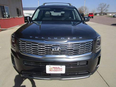 Used 2021 Kia Telluride S AWD/4WD image 3