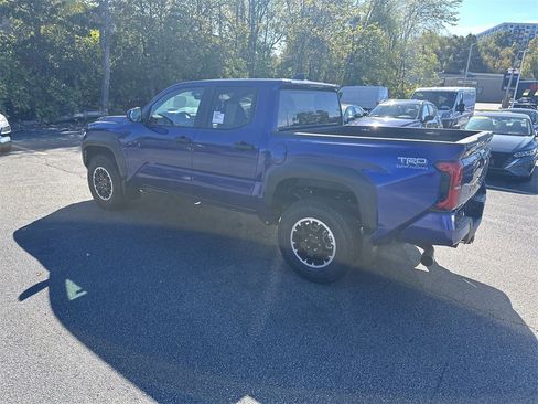 New 2025 Toyota Tacoma TRD Off-Road image 3