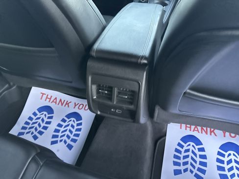 Used 2020 Cadillac XT4 Premium Luxury image 12